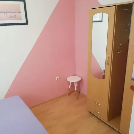 Dekovic Lägenhet Primošten